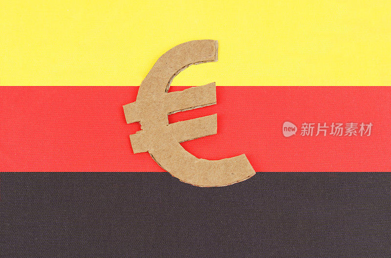 德国国旗上的欧元符号。