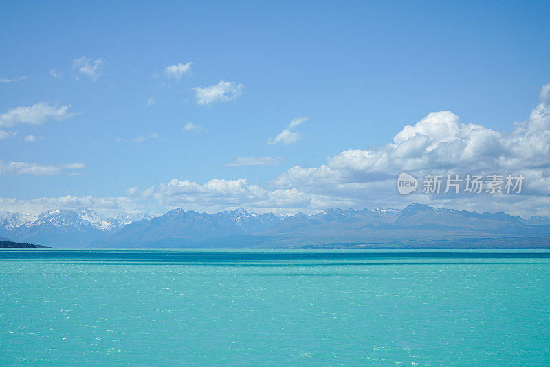 普卡基湖观景台，普卡基湖和库克山在南岛，新西兰