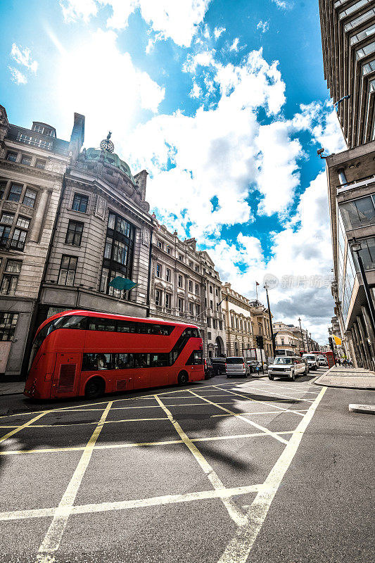 英国伦敦街头的交通状况