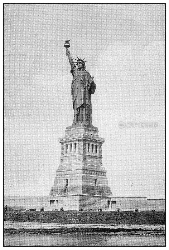 纽约的古董黑白照片:自由女神像