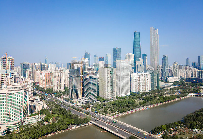 航拍广州金融中心建筑景观及天际线全景
