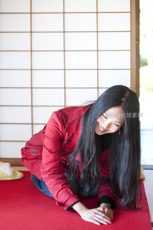 美丽的日本女人在东京