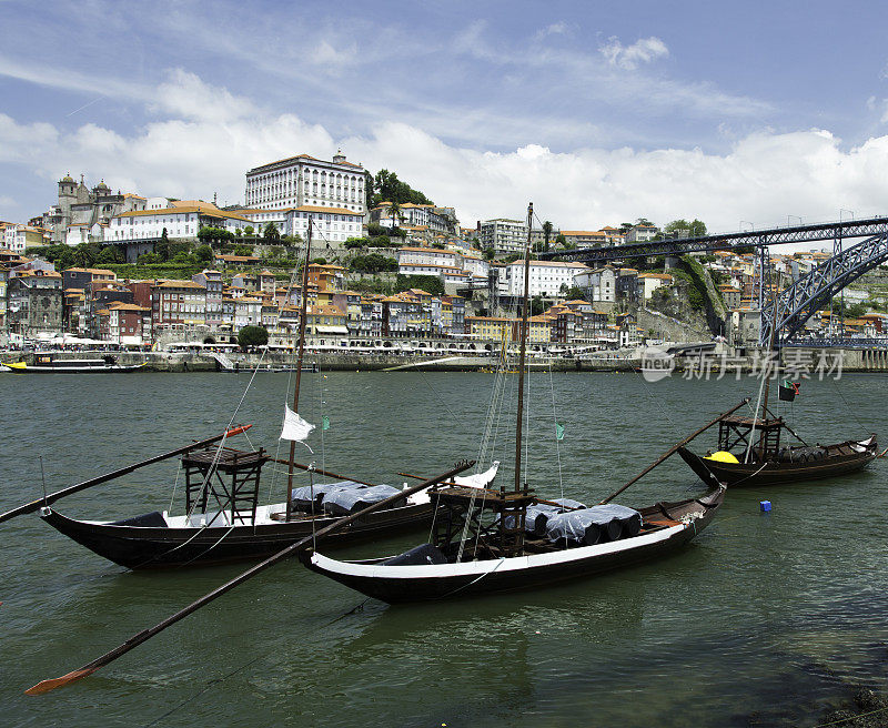 葡萄牙波尔图的杜罗河葡萄酒船