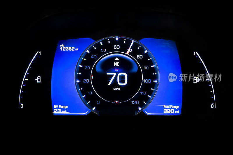 现代轻型汽车行驶里程黑色电池指示灯70英里每小时
