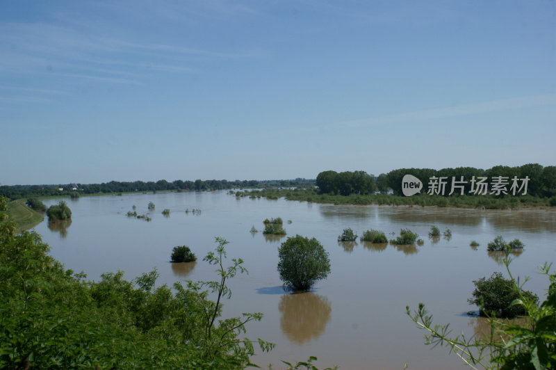 维斯瓦山谷的洪水