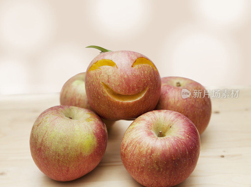 光微笑的苹果