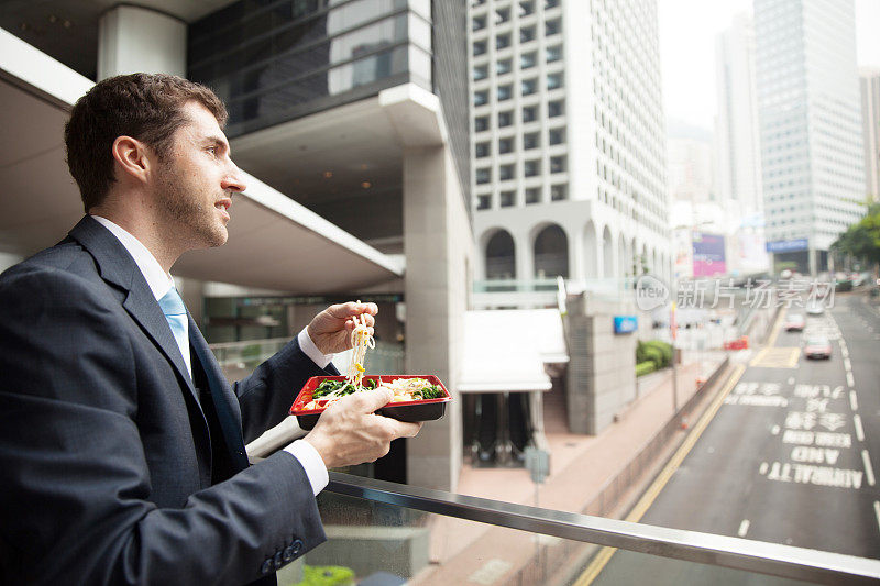 商人在香港享用午餐