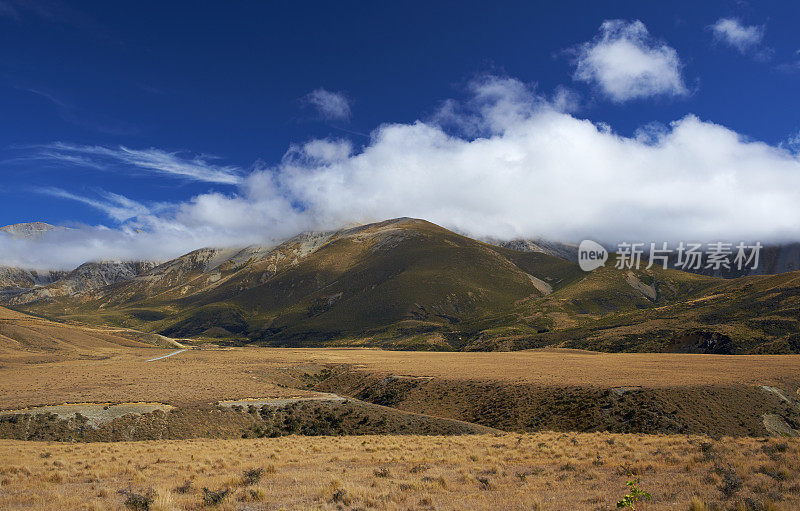 阿瑟山口起伏的风景