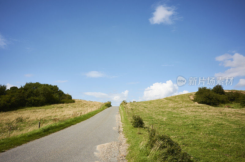 单车道乡村公路