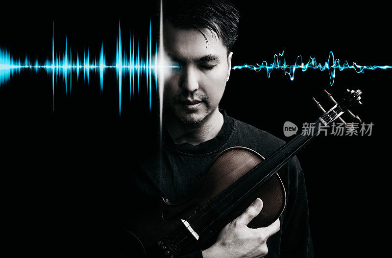 亚洲英俊的音乐家摆姿势与蓝色波形的小提琴为音乐录制技术概念