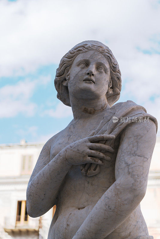比勒陀利亚广场耻辱喷泉，巴勒莫，西西里