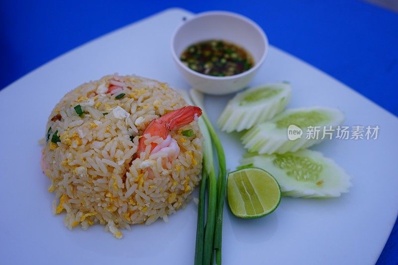 虾仁炒饭特写