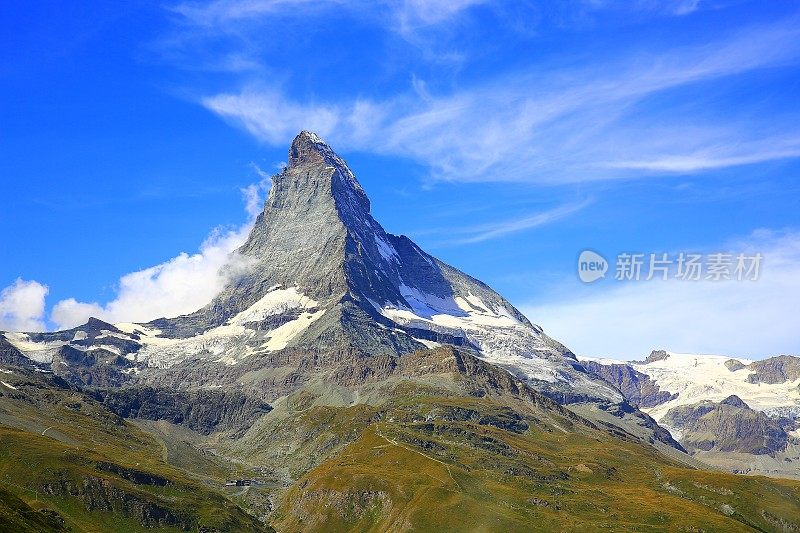 瑞士阿尔卑斯山泽马特之上田园诗般的马特宏山景观