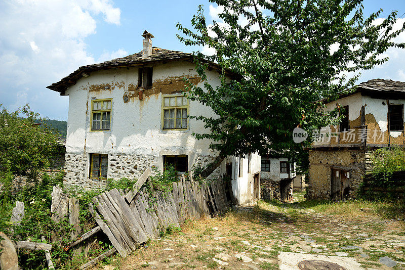 多伦村的传统保加利亚老房子，
