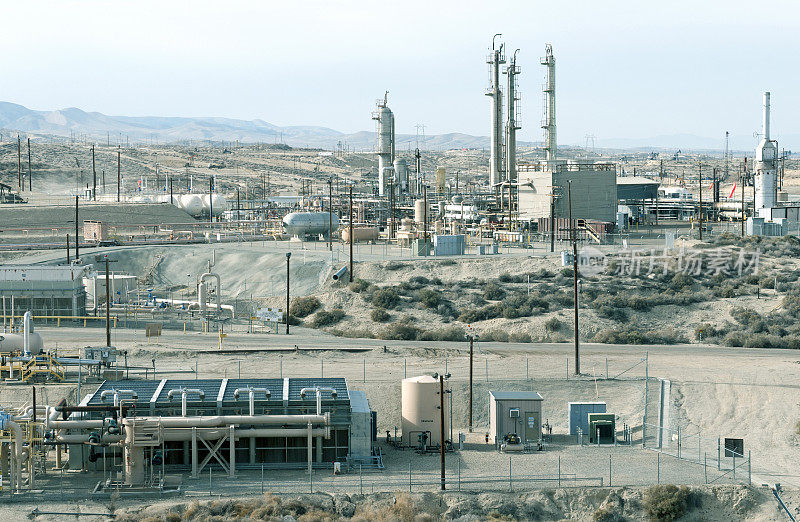 加利福尼亚中部山区的石油生产