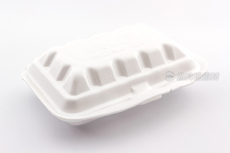 白色塑料盒。
