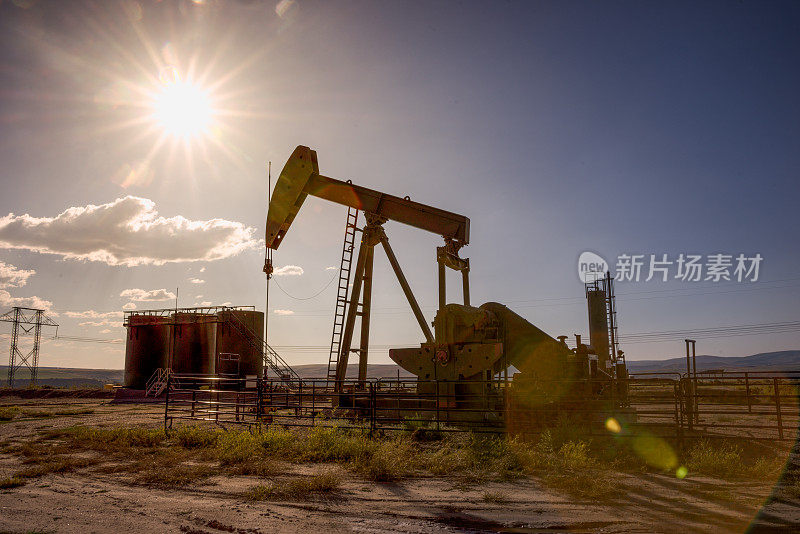 在科罗拉多沙漠生产石油和天然气