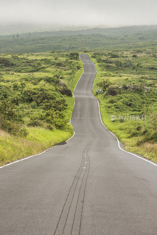 弯曲的道路