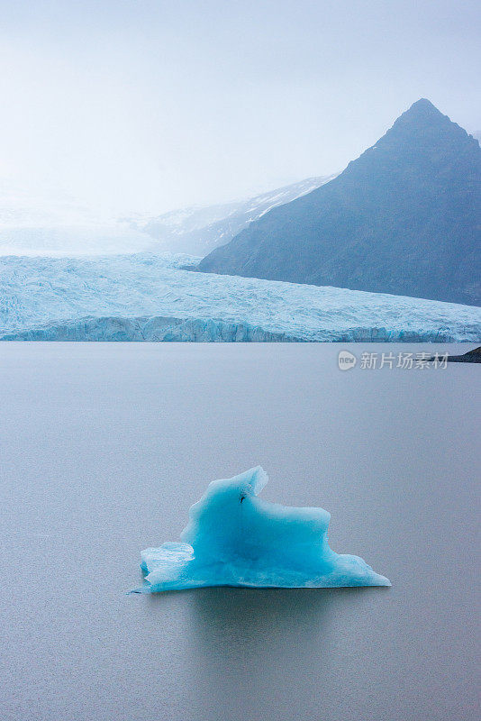 冰岛Fjallsarlon冰山泻湖景观