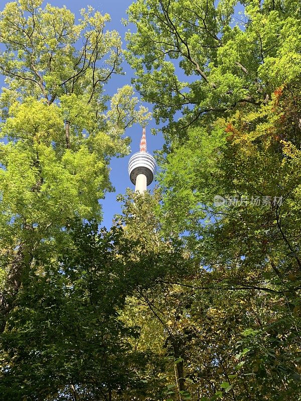 斯图加特，德国-电视塔，Fernsehturm，秋天