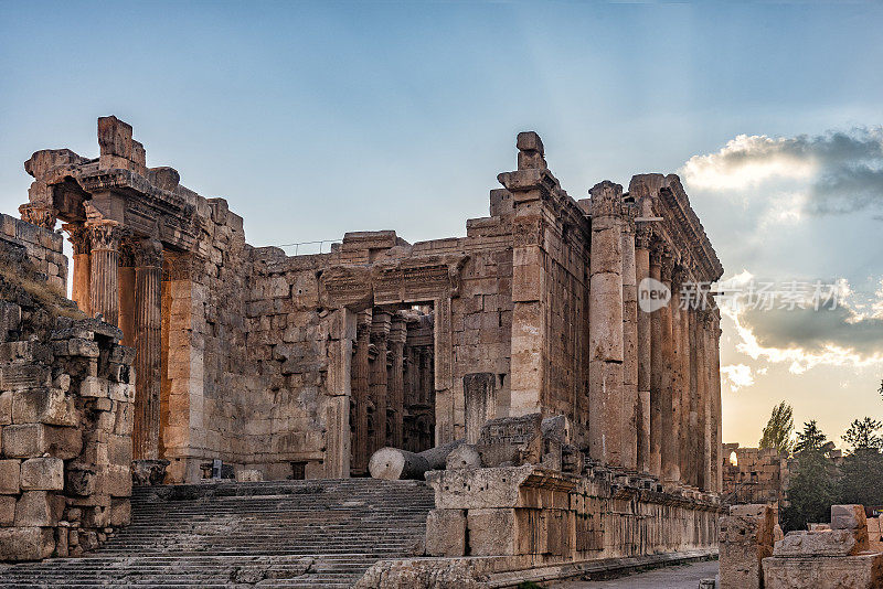 巴勒贝克罗马神庙建筑群