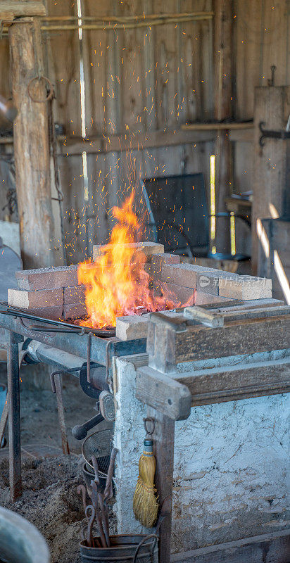 火焰来自铁匠的熔炉