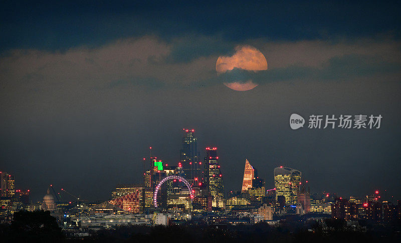 伦敦满月