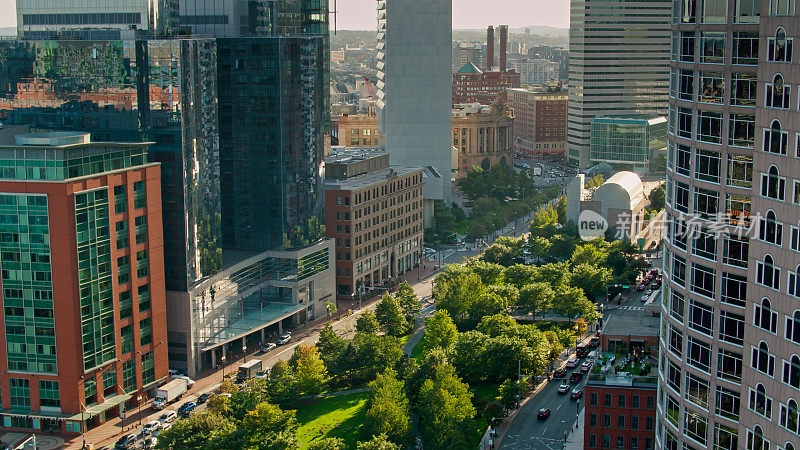 航拍的绿道在波士顿市中心，马萨诸塞州