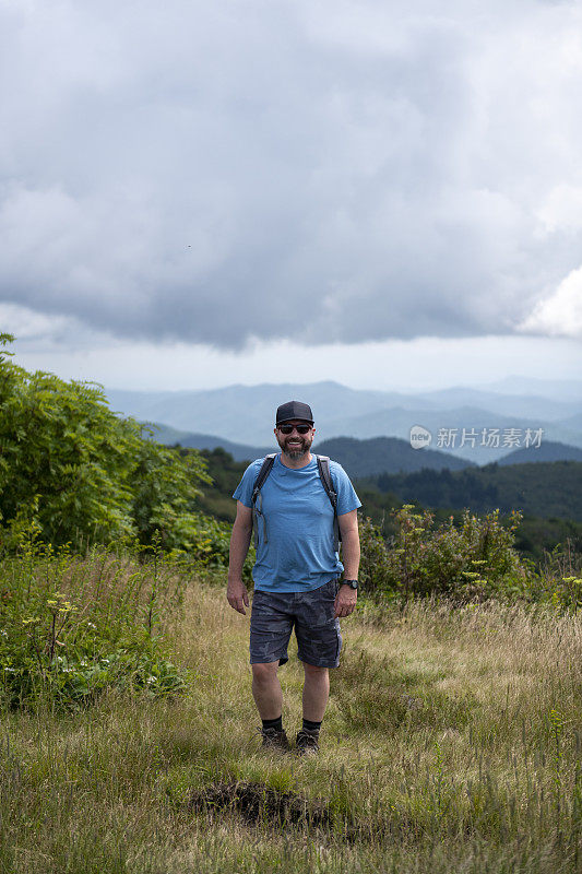 阿什维尔附近蓝岭山脉的徒步旅行者