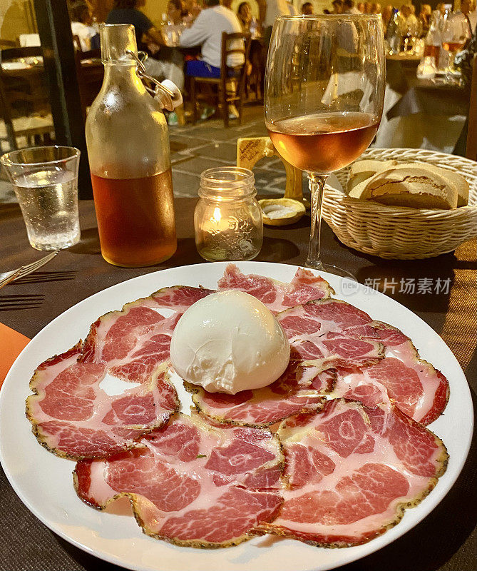 培根和burrata