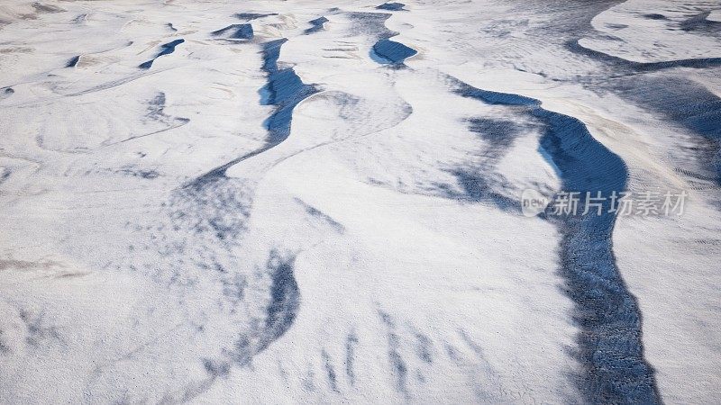 广袤的北极变成了冰雪覆盖的冰冻沙漠。