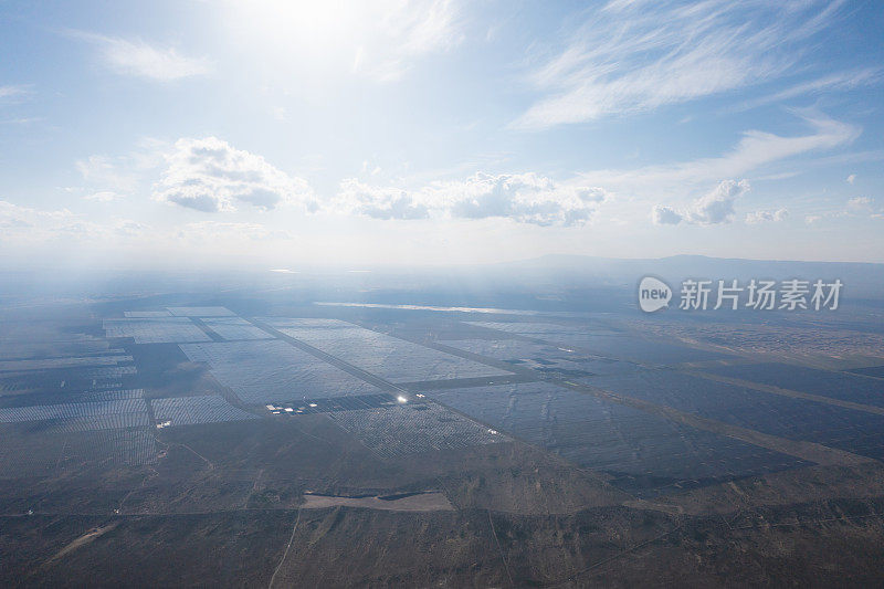 太阳能发电厂鸟瞰图