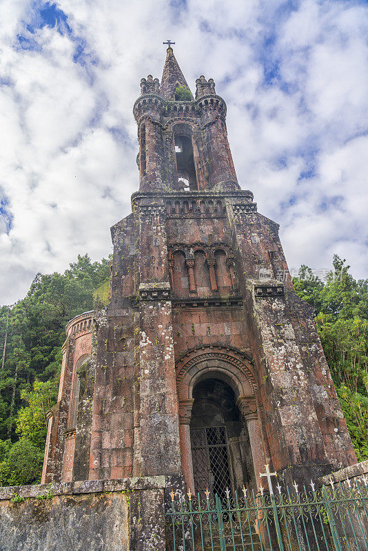 亚速尔群岛圣米格尔岛的老教堂废墟