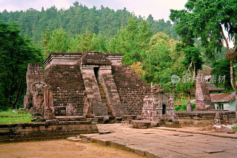 印尼爪哇的墨西哥式印度教寺庙