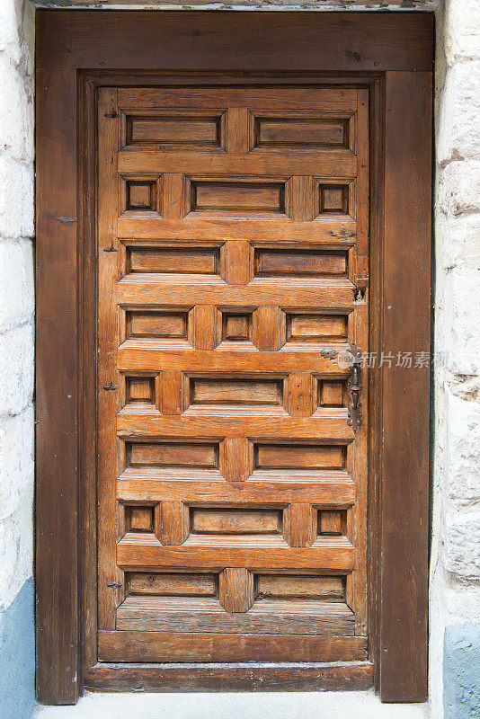 西班牙昆卡的旧门