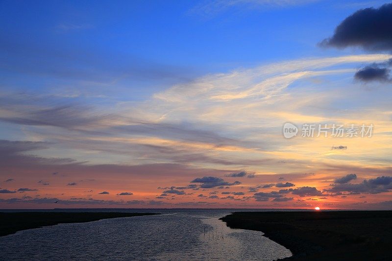 卡默斯鲁森瓦登海瓦德哈韦的日落