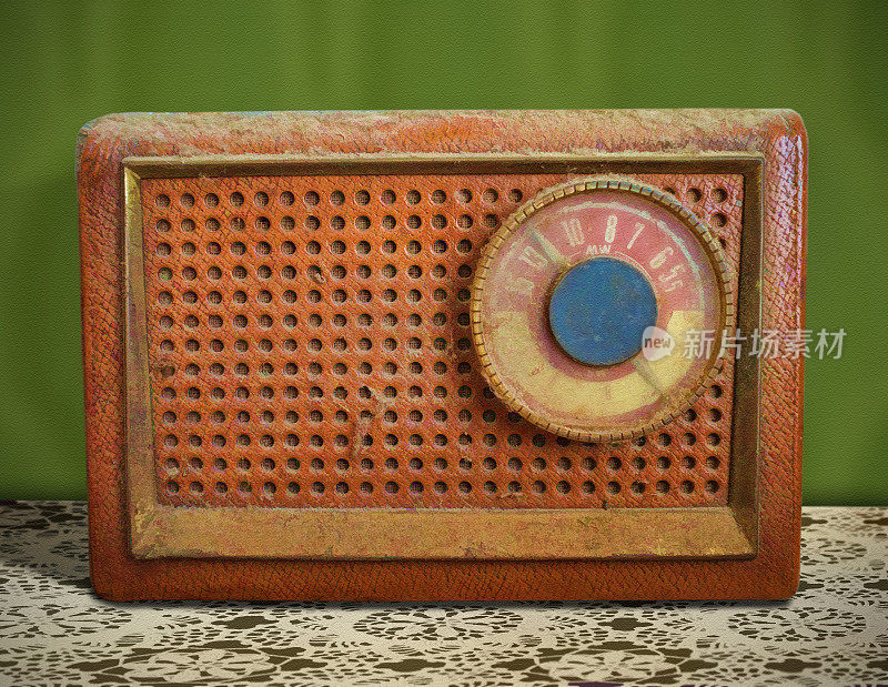 台旧收音机天