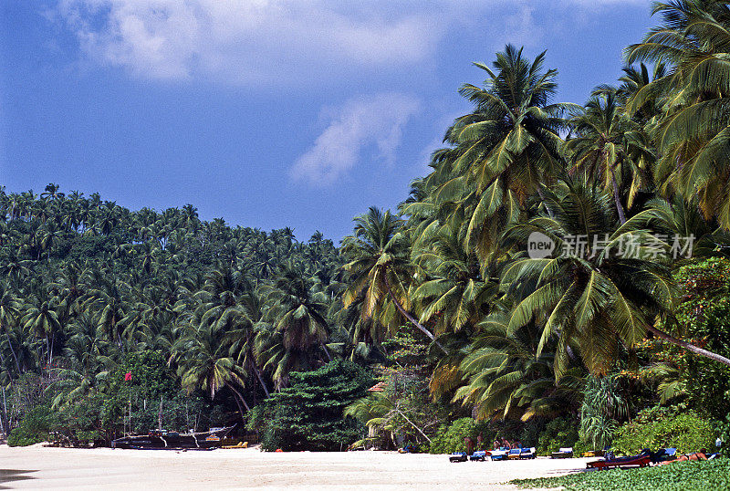斯里兰卡乌纳瓦图纳海滩。