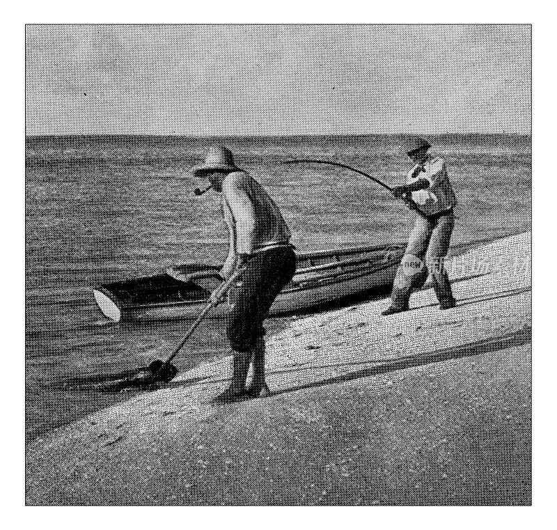 爱好和运动的古董点印照片:钓大海鲢
