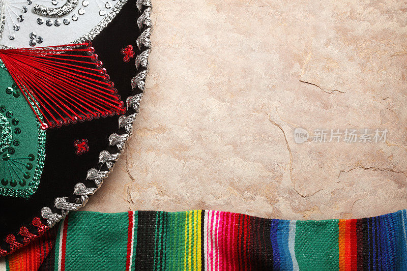 宽边帽和墨西哥毛毯