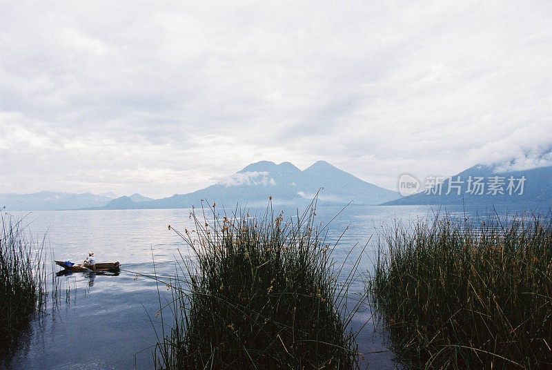 湖Atitlan、危地马拉