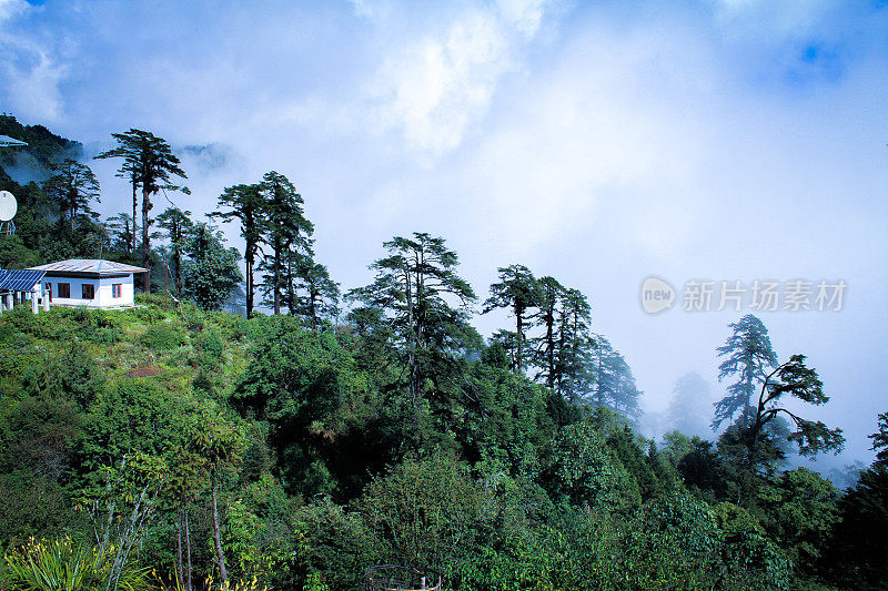 不丹多丘拉山口，从不丹的王雅尔布达拉塔看风景，108支赞美诗。