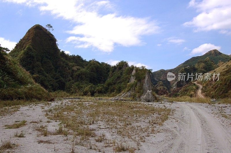 菲律宾吕宋岛皮纳图博山的沙漠