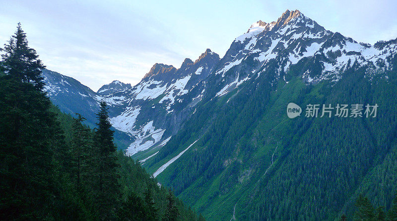 约翰内斯堡山，北卡斯卡德斯