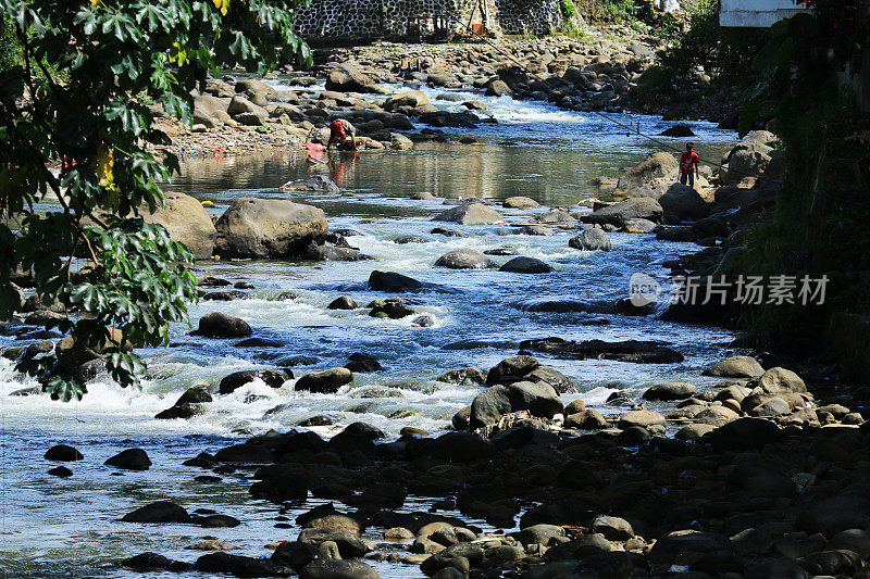 旱季河流