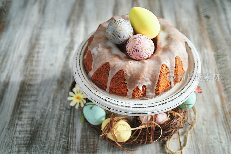 复活节蛋糕和复活节蛋