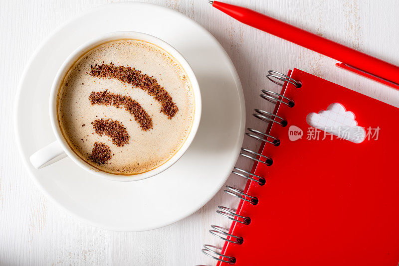 WiFi符号用肉桂做咖啡装饰