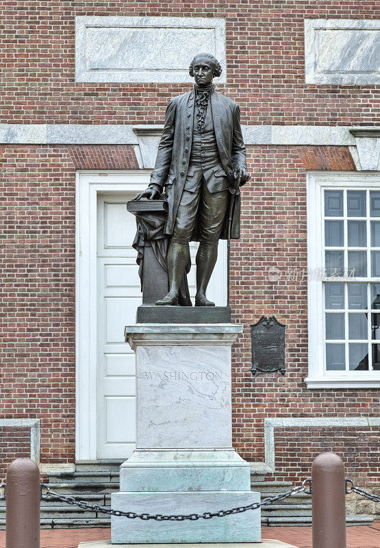 费城独立大厅的乔治·华盛顿雕像