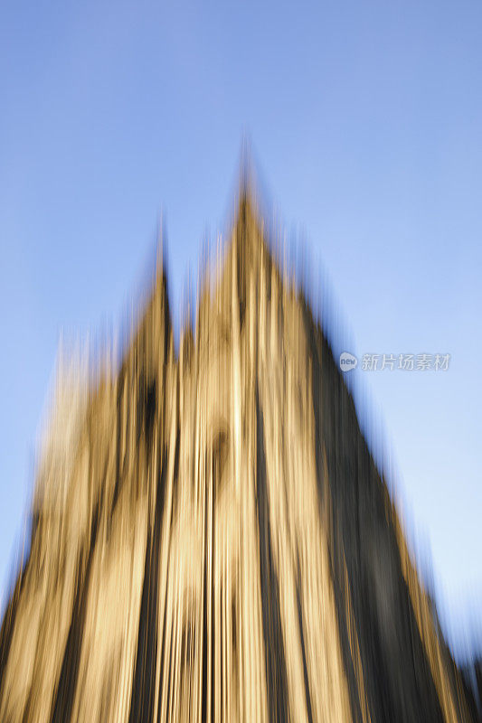 阳光照亮了德国科隆大教堂