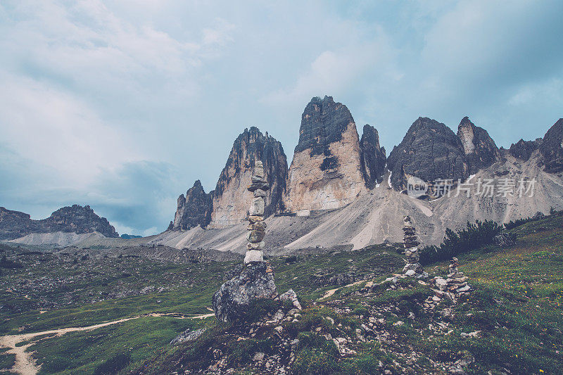 意大利欧洲阿尔卑斯山Dolomites区拉瓦雷多冰城北侧的石堆